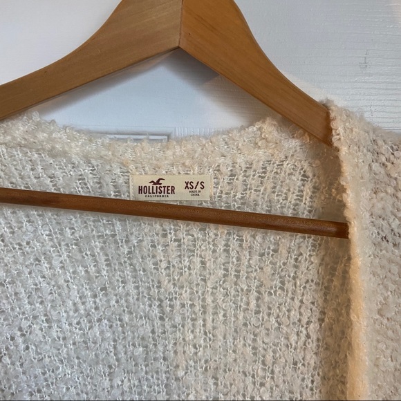 Hollister Cream Color Cardigan - Picture 2 of 3